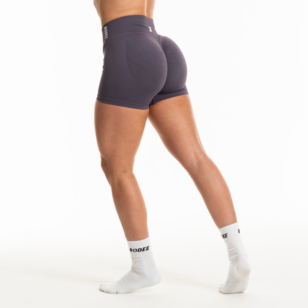 Maia Shorts Moonstone