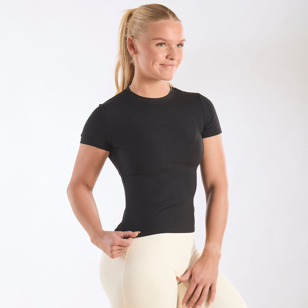 Aura Short Sleeve Charcoal